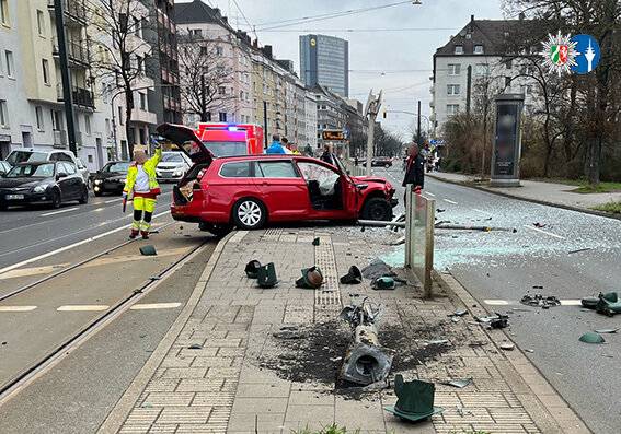 Verkehrsunfall in Düsseltal: 91-Jähriger in Lebensgefahr