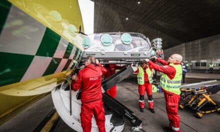 Feuerwehr Düsseldorf bringt Kontaktperson mit möglichem Hantavirus-Bezug in die Uniklinik