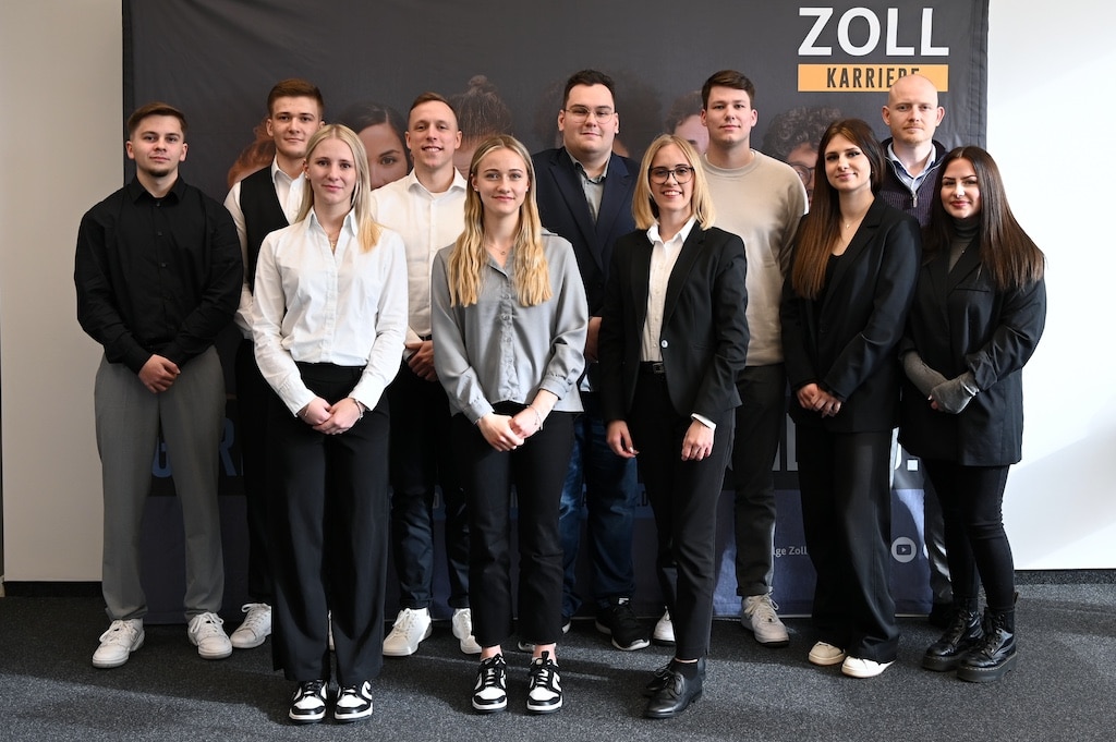 Start in ein spannendes und sicheres Berufsleben beim Hauptzollamt Düsseldorf