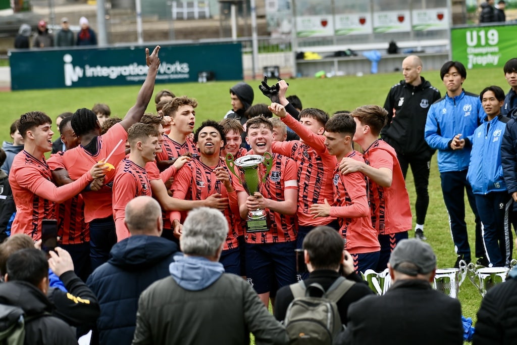 FC Everton siegt im 60. BV 04 Osterturnier um die U19 Champions Trophy