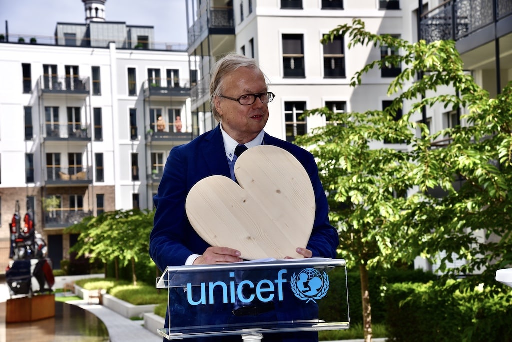 Erfolgreiche Herzoperation für UNICEF-Botschafter Heribert Klein im Augusta Krankenhaus