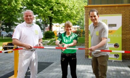 Neuer Outdoorfitnessgerätezirkel im Sportpark Niederheid eröffnet: Kostenlose Fitness für&nbsp;alle