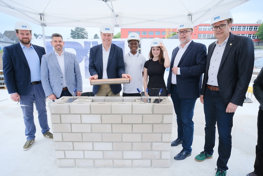 Grundsteinlegung am Gymnasium Gerresheim