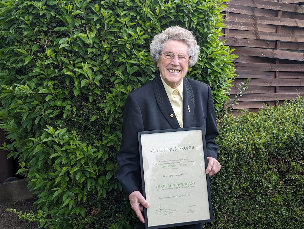 Auszeichnung für die unerschütterliche Regina aus Lohausen