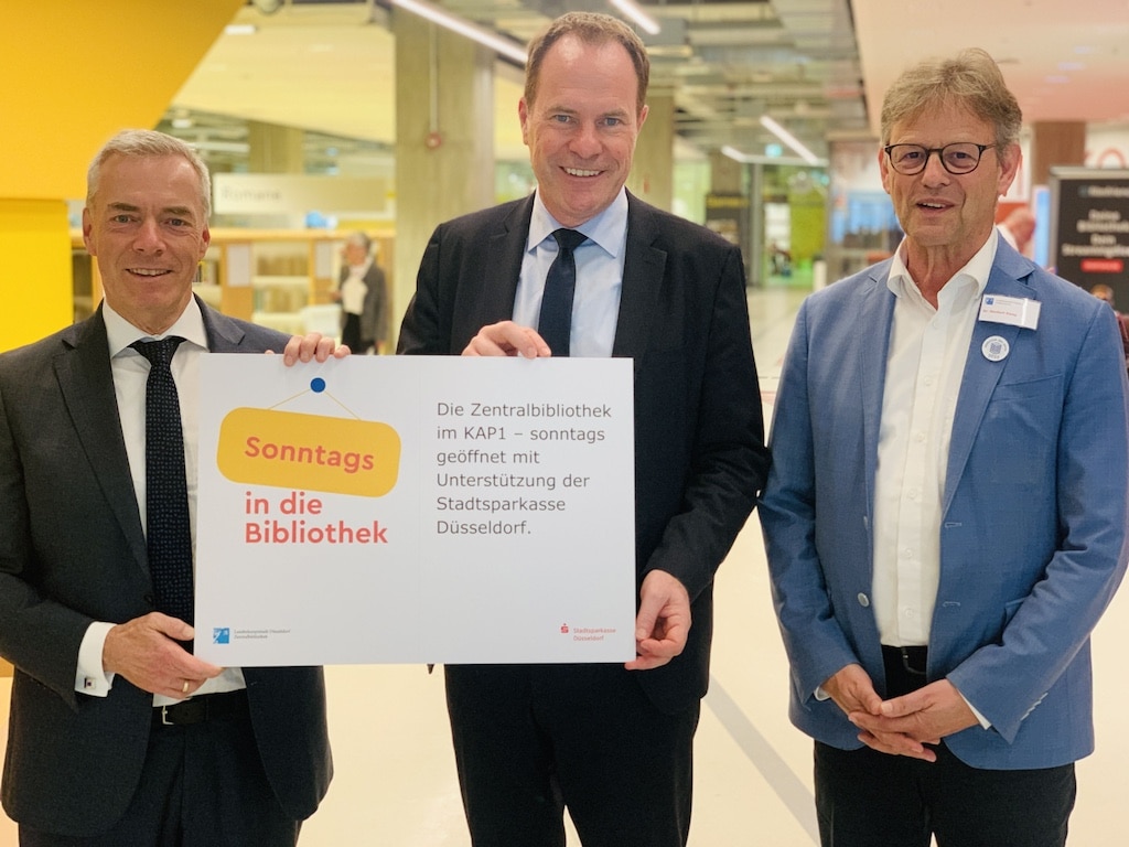 Stadtsparkasse unterstützt die Sonntagsöffnung der Zentralbibliothek
