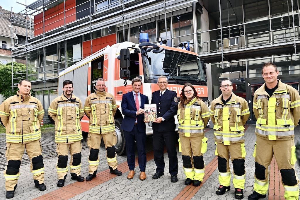 Mehr Einsätze, mehr Prävention: Düsseldorfer Feuerwehr zieht Bilanz für 2023