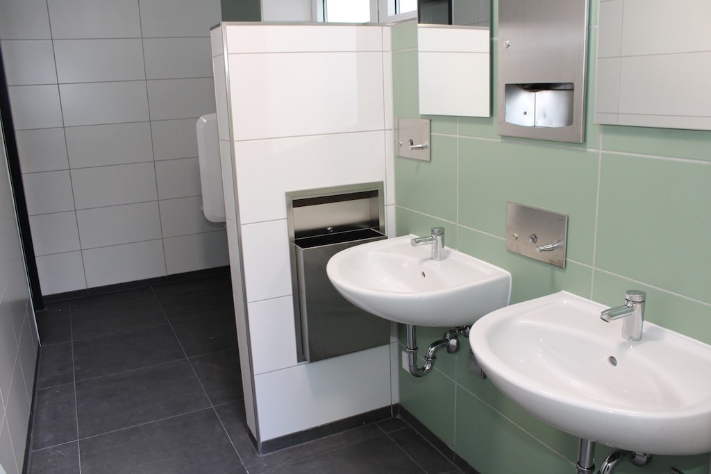 City Toilet: Barrierefrei, nachhaltig und modern — Städtische Toilettenanlagen erstrahlen in neuem Glanz