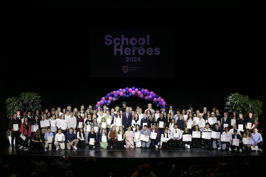 School Heroes 2024: Auszeichnung der besten Düsseldorfer Schülerinnen und Schüler