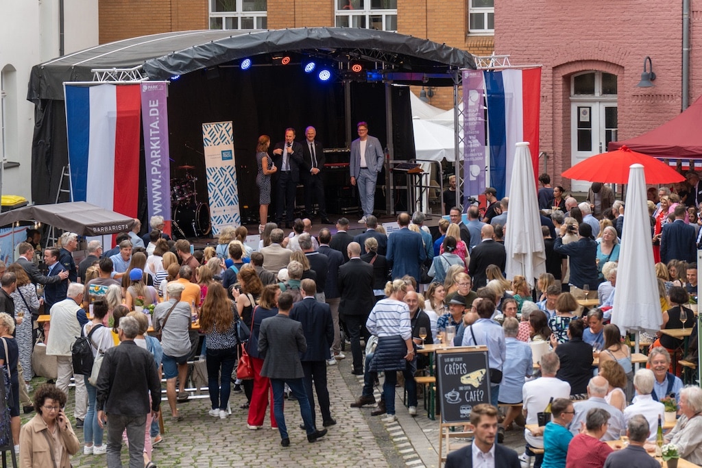 Französisches Flair und Savoir-vivre beim 22. Düsseldorfer Frankreichfest