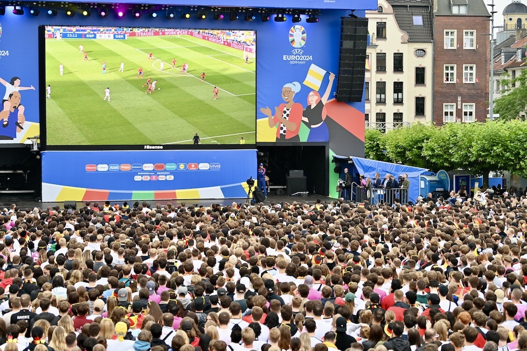 EURO 2024-Besucherrekord: 27.000 Fans betrauern deutsches Ausscheiden in den Fan Zones