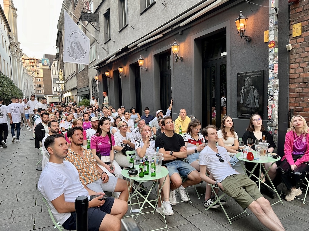 Allgemeinverfügung “Abgabe- und Verkaufsverbot von Glasbehältnissen” in der Altstadt