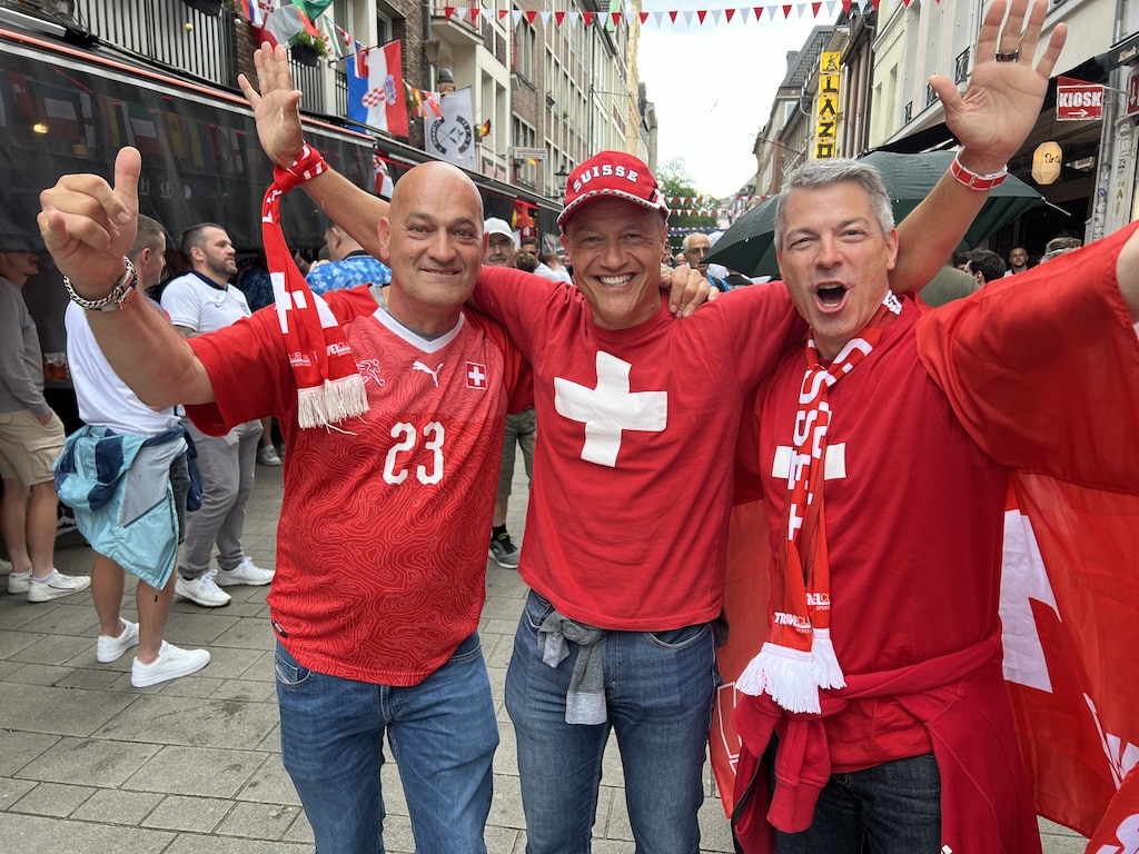 UEFA EURO 2024 — Viertelfinale in Düsseldorf: Ruhiger Einsatzverlauf für die Polizei — Ausgelassene Feierstimmung in der Altstadt und den Fan Zones