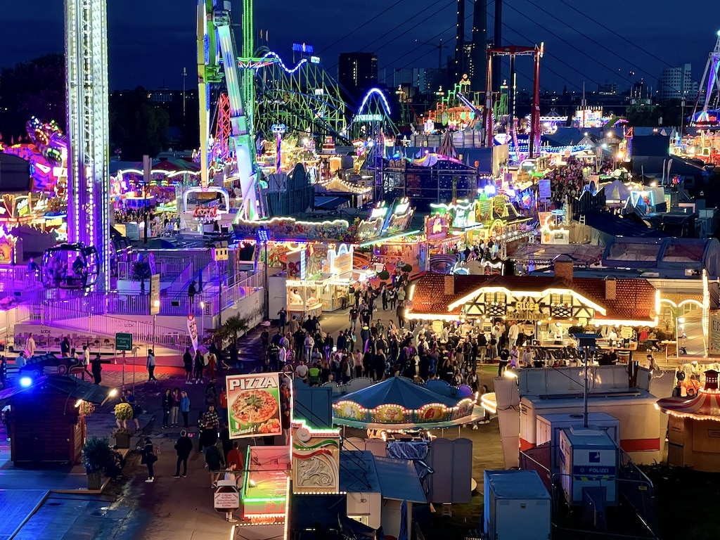 Information zum Feuerwerk anlässlich des Düsseldorfer Schützen- und Heimatfestes 2024 “Rheinkirmes”