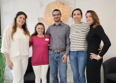 (vl): Mona Ehren, Dr. Derya Unay-Curatolo, Vincenzo Curatolo, Dr. Saadet Yesilkaya, Tanja Keil Foto: CuraLift Düsseldorf