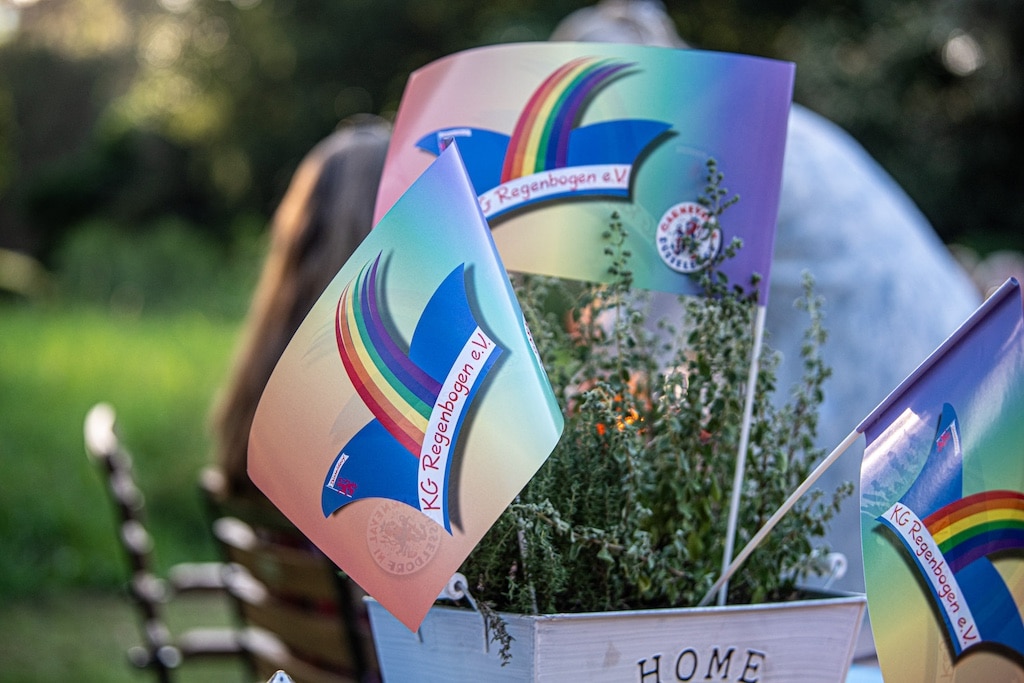 KG Regenbogen feiert den Sommer im Nordpark