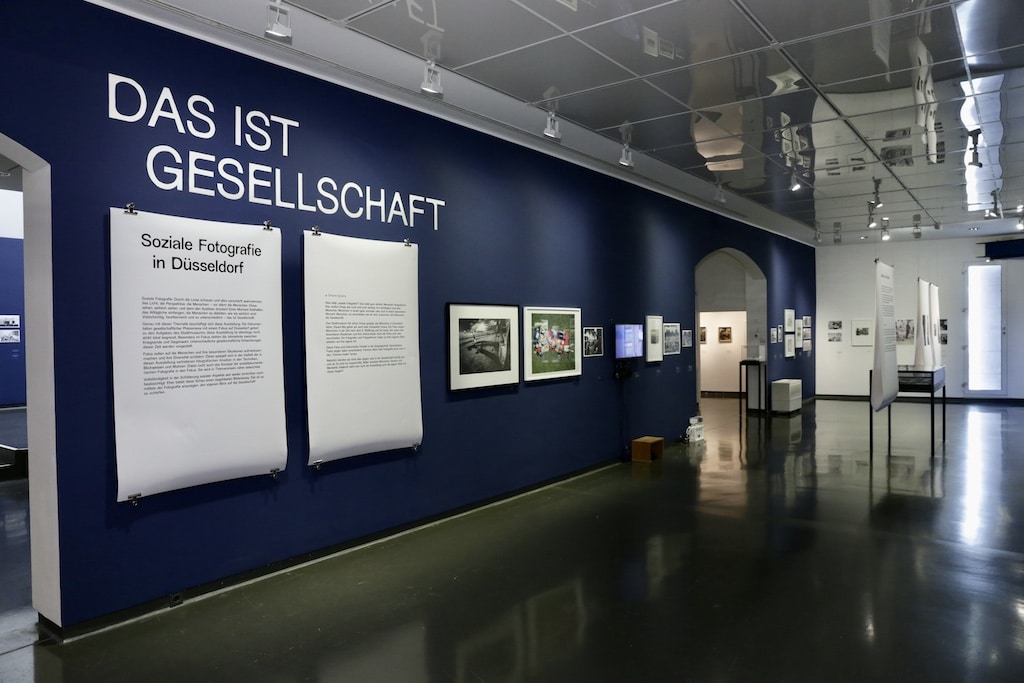 “Das ist Gesellschaft. Soziale Fotografie in Düsseldorf”: Neue Ausstellung im Stadtmuseum