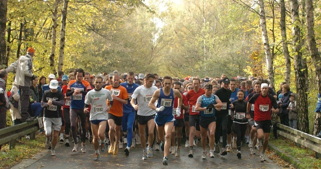 Traditionsreiches Sportevent am Unterbacher See: Der 46. Martinslauf des SFD ‘75 am 10. November