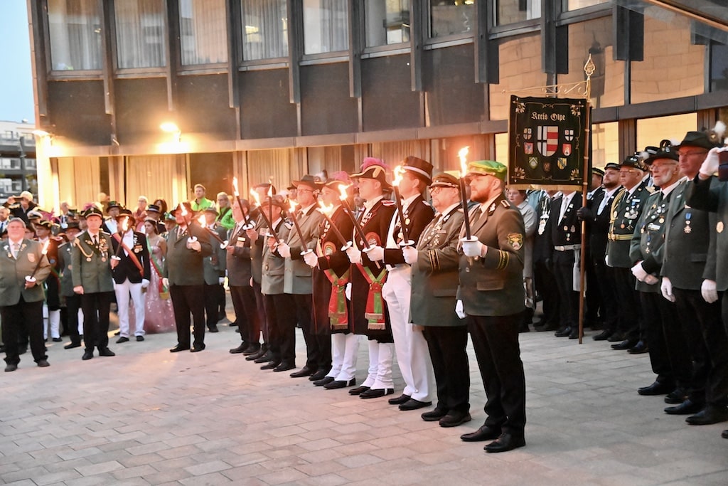 Feierlicher Zapfenstreich: Schützen aus ganz NRW zu Gast im Landtag