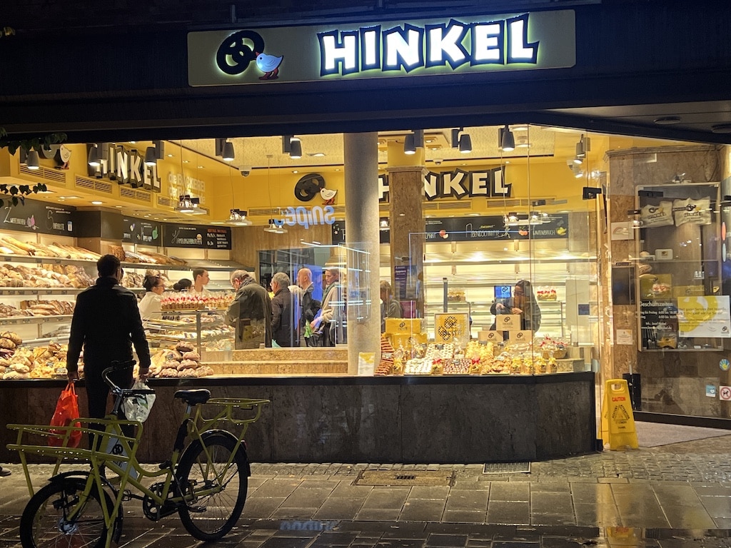 Hinkel in der Altstadt öffnet werktags erst ab 9 Uhr