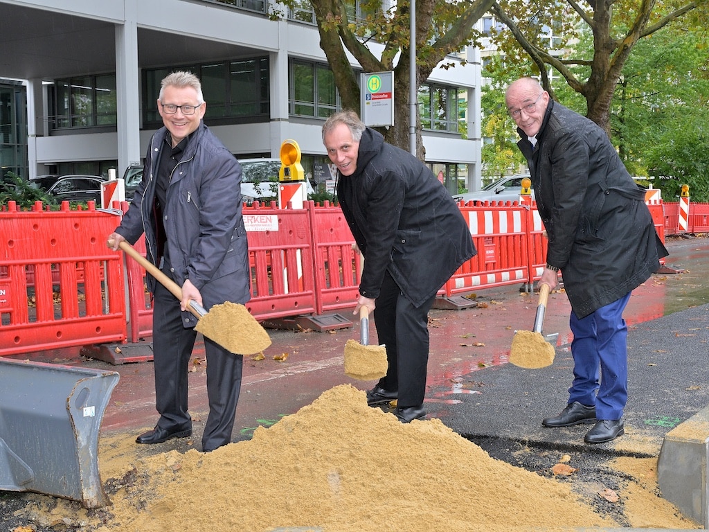 Spatenstich für den barrierefreien Ausbau der Haltestelle „Prinzenallee“