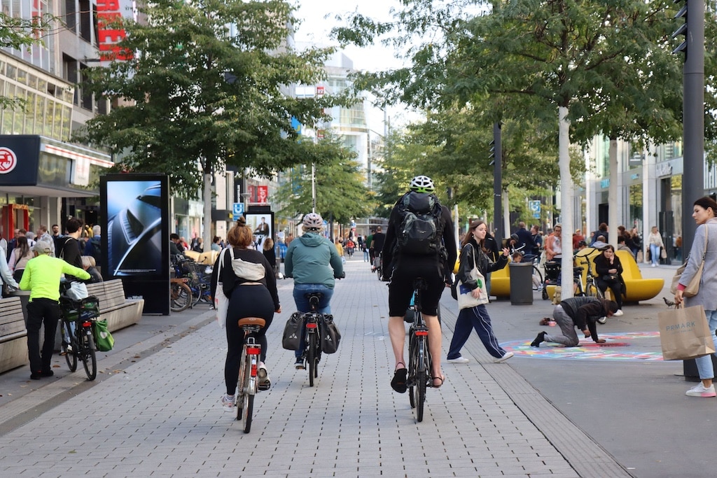 Forderungen nach sicherer Gestaltung der Schadowstraße