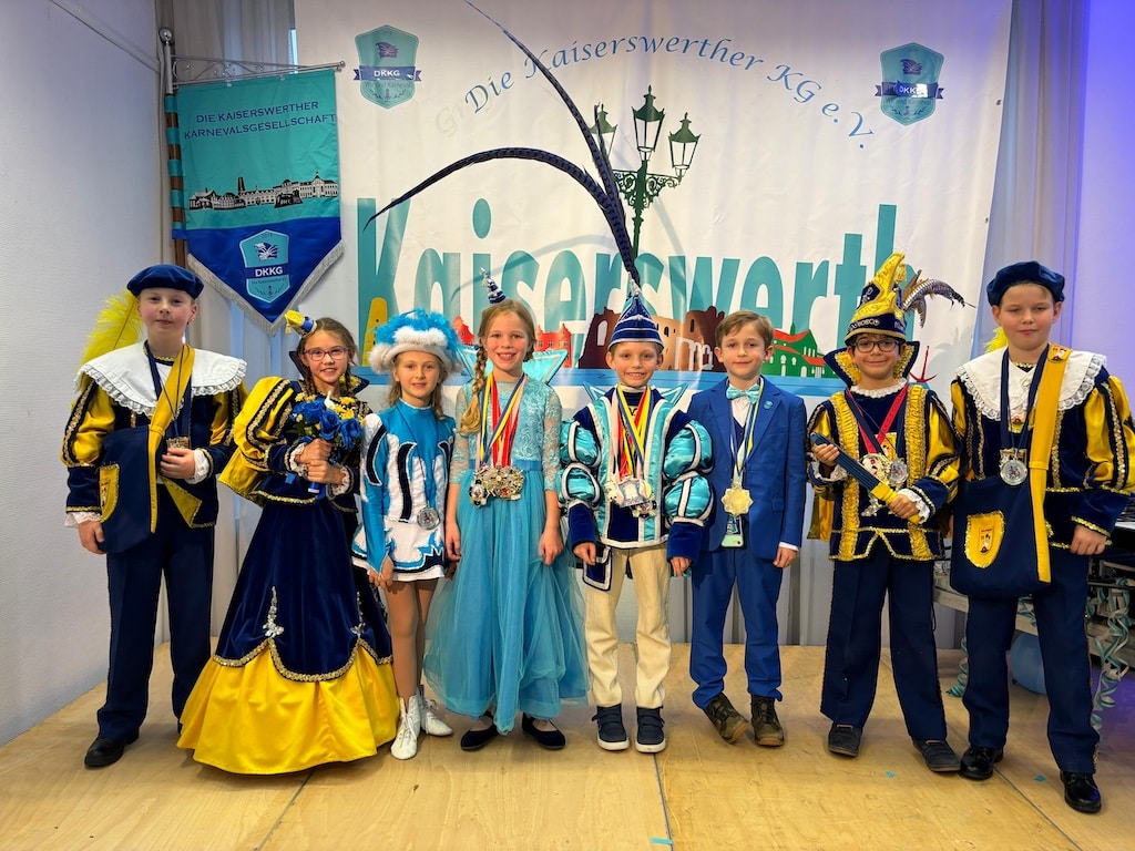 Grandiose Kinderprinzenpaar Kürung in Kaiserswerth