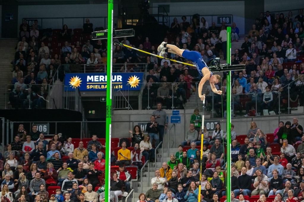 Malaika Mihambo springt beim ISTAF INDOOR in Düsseldorf