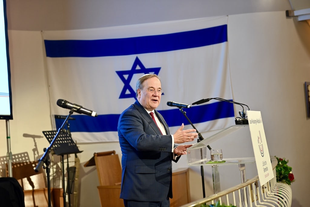 Armin Laschet für Einsatz gegen Antisemitismus und Unterstützung Israels mit Neuberger-Medaille ausgezeichnet