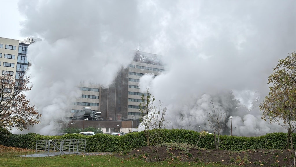 Erstmeldung: Brandmeldung – Feuer in Tiefgarage in Düsseldorf