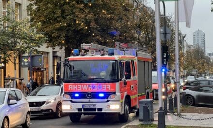 Brand in Oberbilk: Feuerwehr verhindert Ausbreitung auf der Ellerstraße