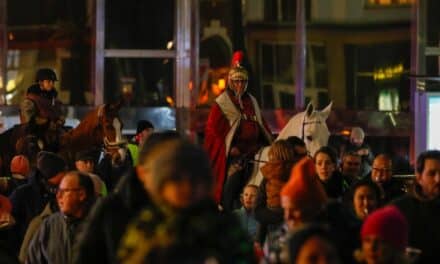 Lichtermeer in Derendorf: St. Martin begeistert Jung und&nbsp;Alt
