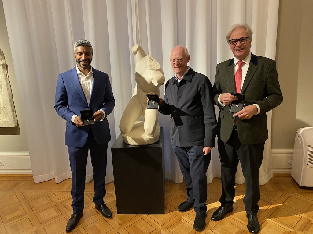 Flughafen Düsseldorf mit „Nadel der Medici“ ausgezeichnet