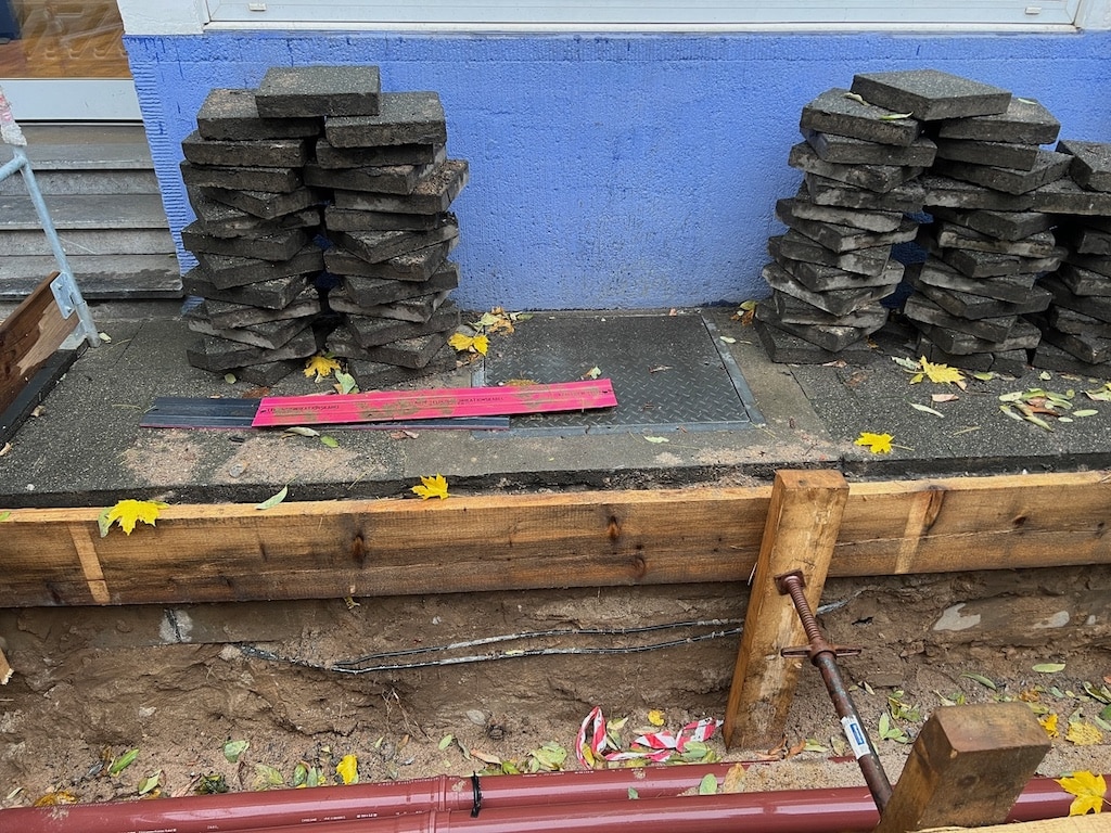 Müllentsorgung blockiert: Anwohner der Schloßstraße warten auf Lösung