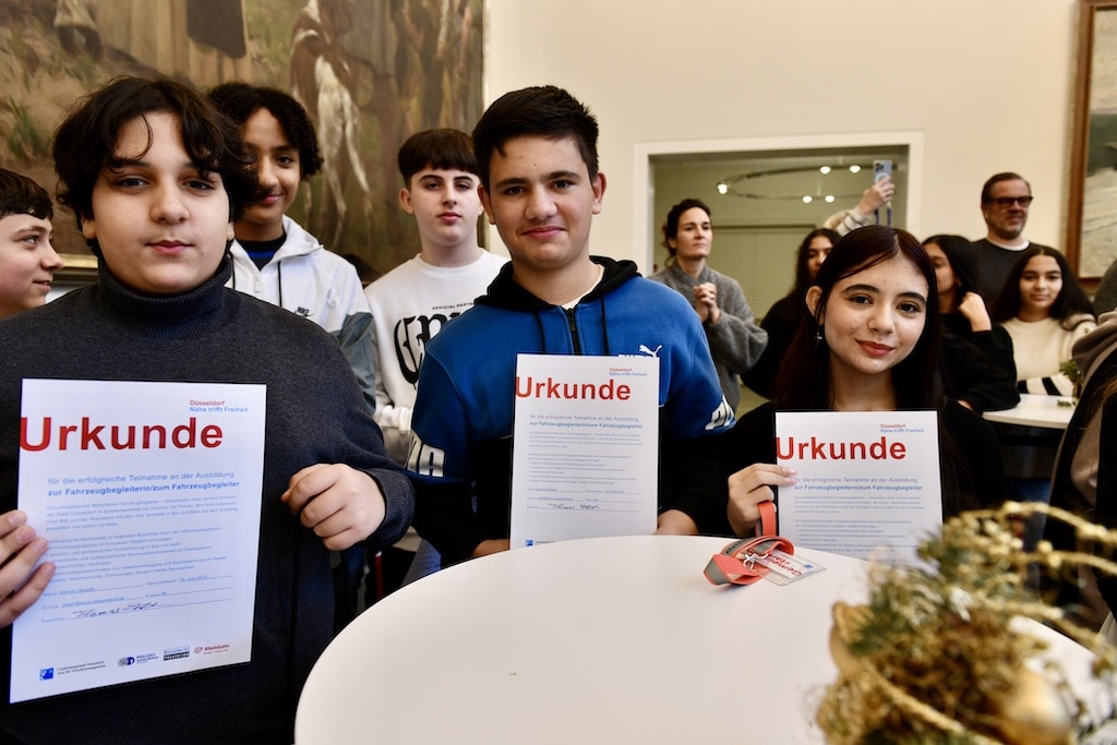 33 neue Fahrzeugbegleiter für einen sicheren Schulweg