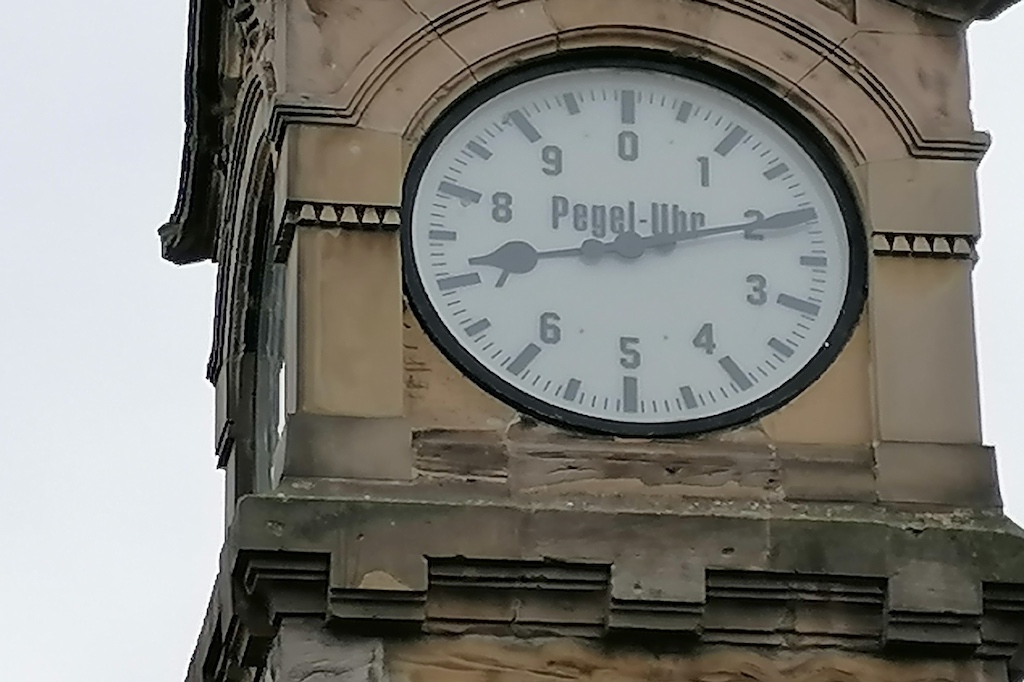 Rheinhochwasser in Düsseldorf