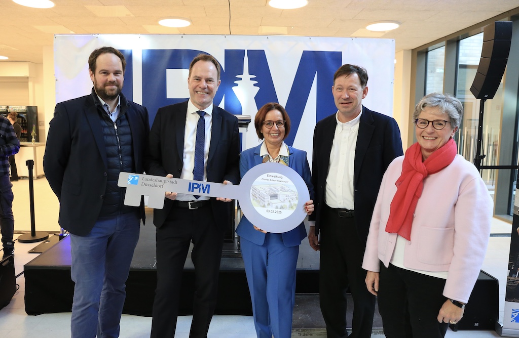 Thomas-Edison-Realschule: Einweihung des neuen Schulgebäudes