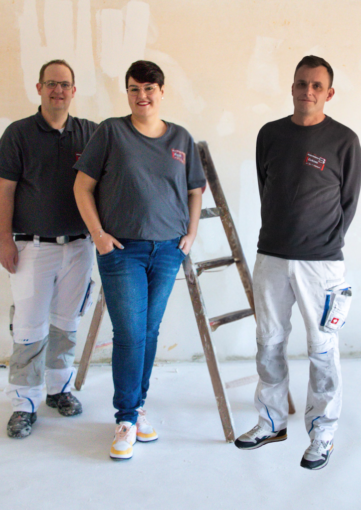 Sebastian und Julia Gotzes mit ihrem Mitarbeiter in Kaiserswerth © Sebastian Gotzes Sebastian und Julia Gotzes mit ihrem Mitarbeiter in Kaiserswerth © Sebastian Gotzes