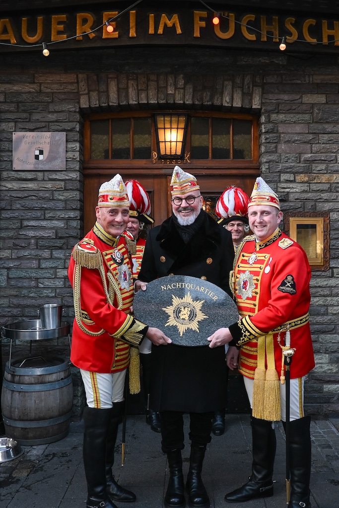 Prinzengarde Düsseldorf bezieht neues Nachtquartier im Füchschen