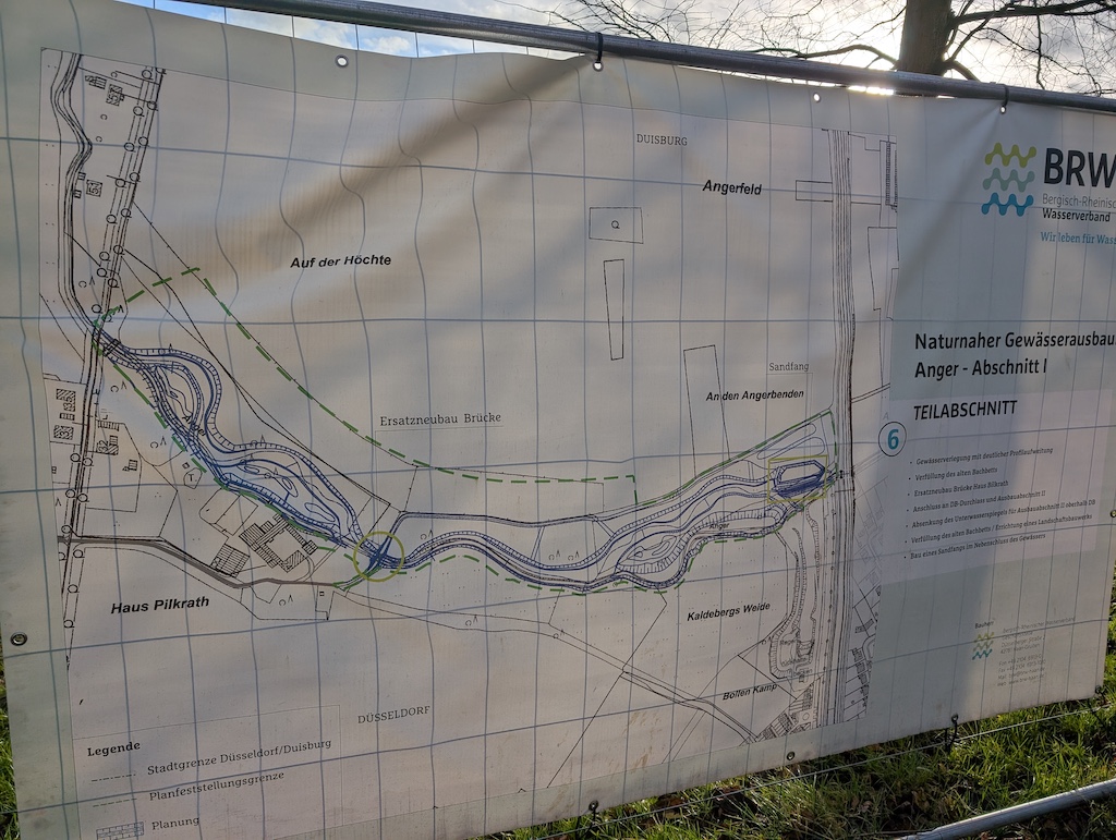 Fortschritte beim Angerausbau auf der Heltorfer Schlossallee