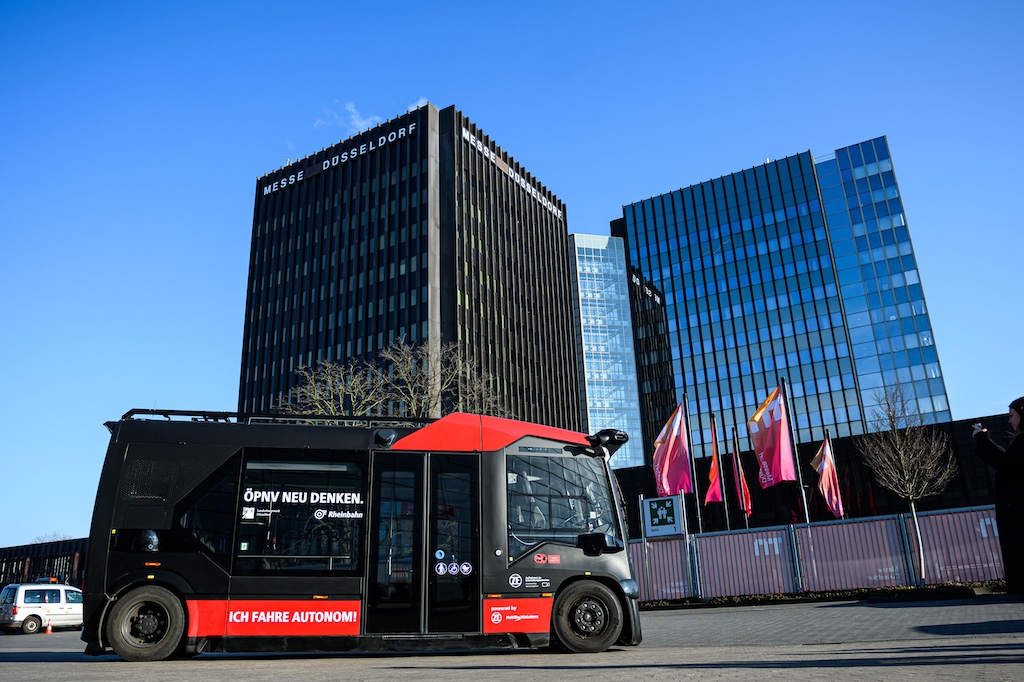 Rheinbahn startet Erprobung von autonomem Shuttle