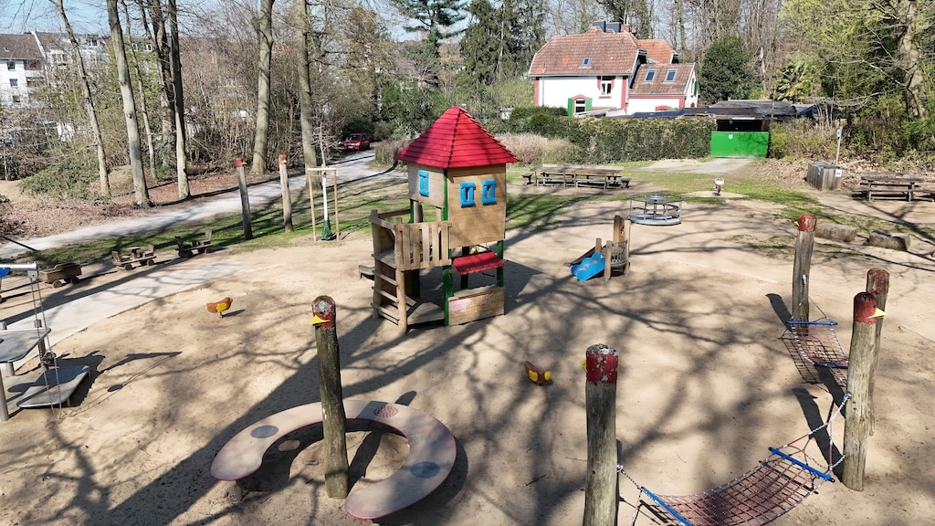 Waldspielplatz “Müllerswiese” geht frisch saniert in den Frühling