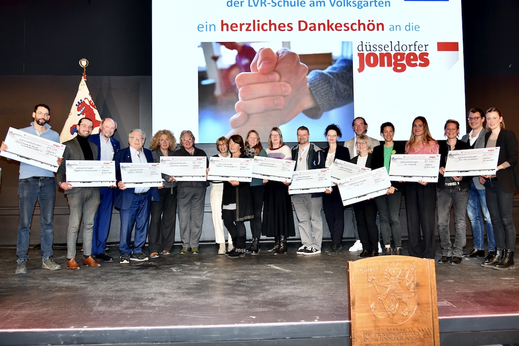 Düsseldorfer Jonges leisten wichtige Hilfe für elf Institutionen im Einsatz für Kinder und Frauen in Not