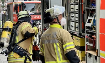 Drei Brände in zweieinhalb Stunden: Ein arbeitsreicher Sonntagnachmittag für die Feuerwehr Düsseldorf
