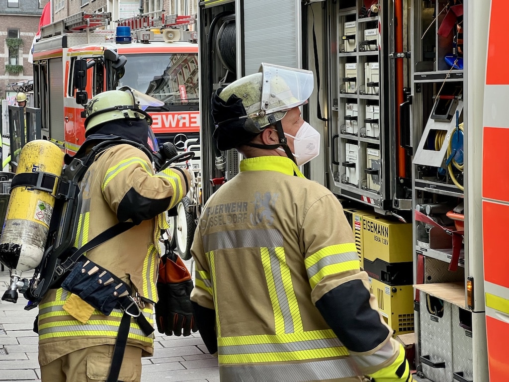Drei Brände in zweieinhalb Stunden: Ein arbeitsreicher Sonntagnachmittag für die Feuerwehr Düsseldorf