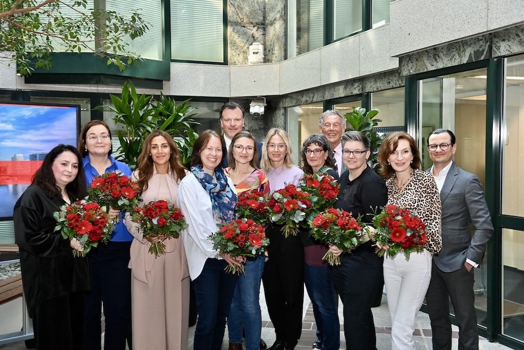 Spendenaktion von Klüh unterstützt Düsseldorfer Projekte für Jugendhilfe und Suchtprävention