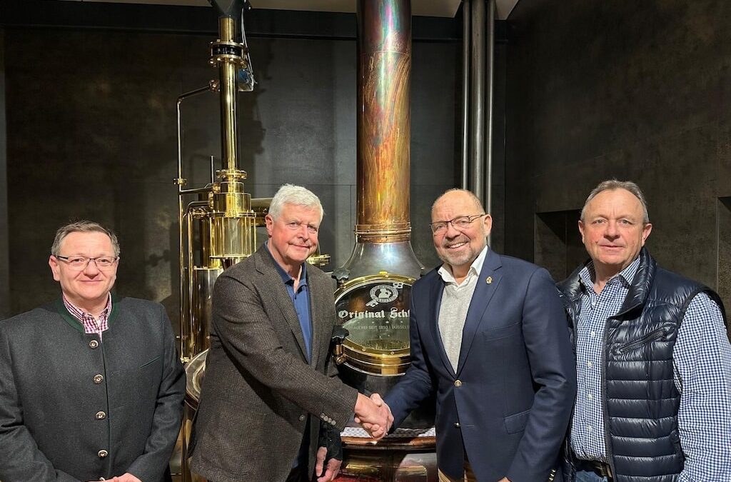 Original Schlüssel Alt zieht ins Schützenzelt der Rheinkirmes ein