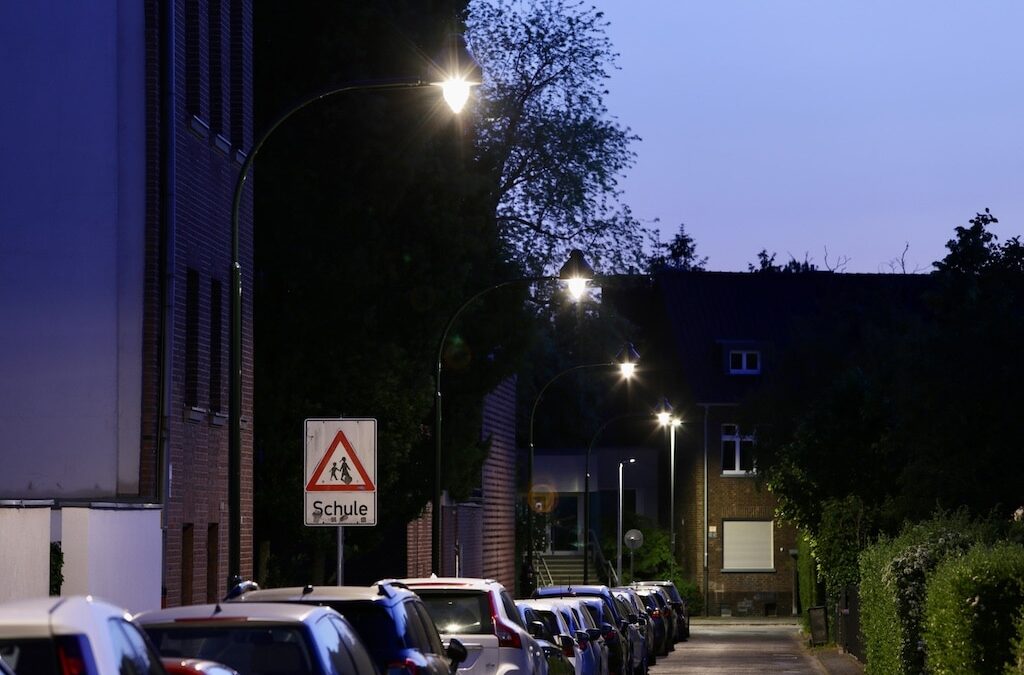 Stadt rüstet Gaslaternen in Heerdt auf LED um