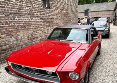 Herrliche Autos von anno 1960 fuhren genauso gut wie die Youngtimer vom Lohauser Hof ihre Runde bis nach Essen und zurück © Lions Club Düsseldorf-Schloss Kalkum