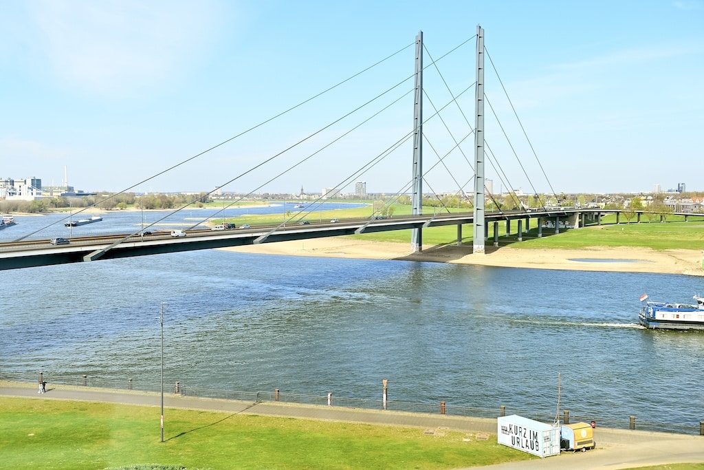 Rheinkniebrücke © Lokalbüro