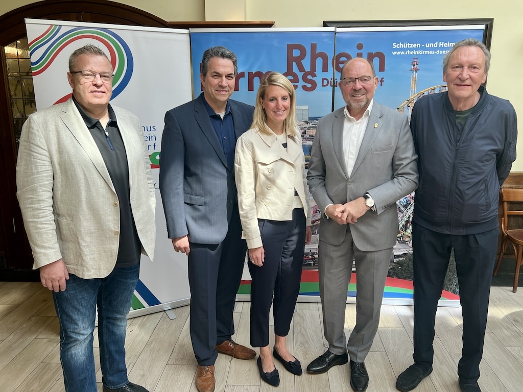 v.l.Marco Niedermeier, Andreas Paul Stieber, Sven Gerling, Manfred Kirschenstein und Nina Luig © Lokalbüro